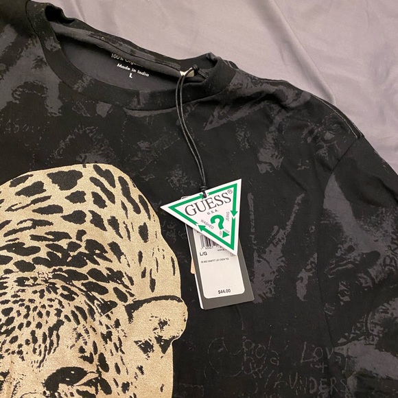 T-shirts - Picture 6 of 8